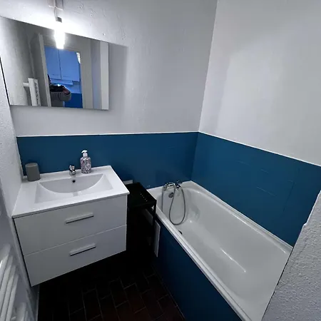 Apartment Calme, Vue Canal, Proche Et Commerces - Fr-1-702-71 Agde