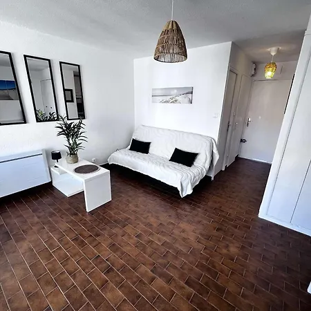 Calme, Vue Canal, Proche Et Commerces - Fr-1-702-71 Agde